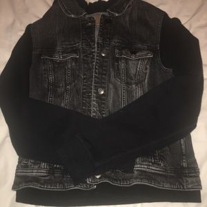 American Eagle women’s denim jean vest.